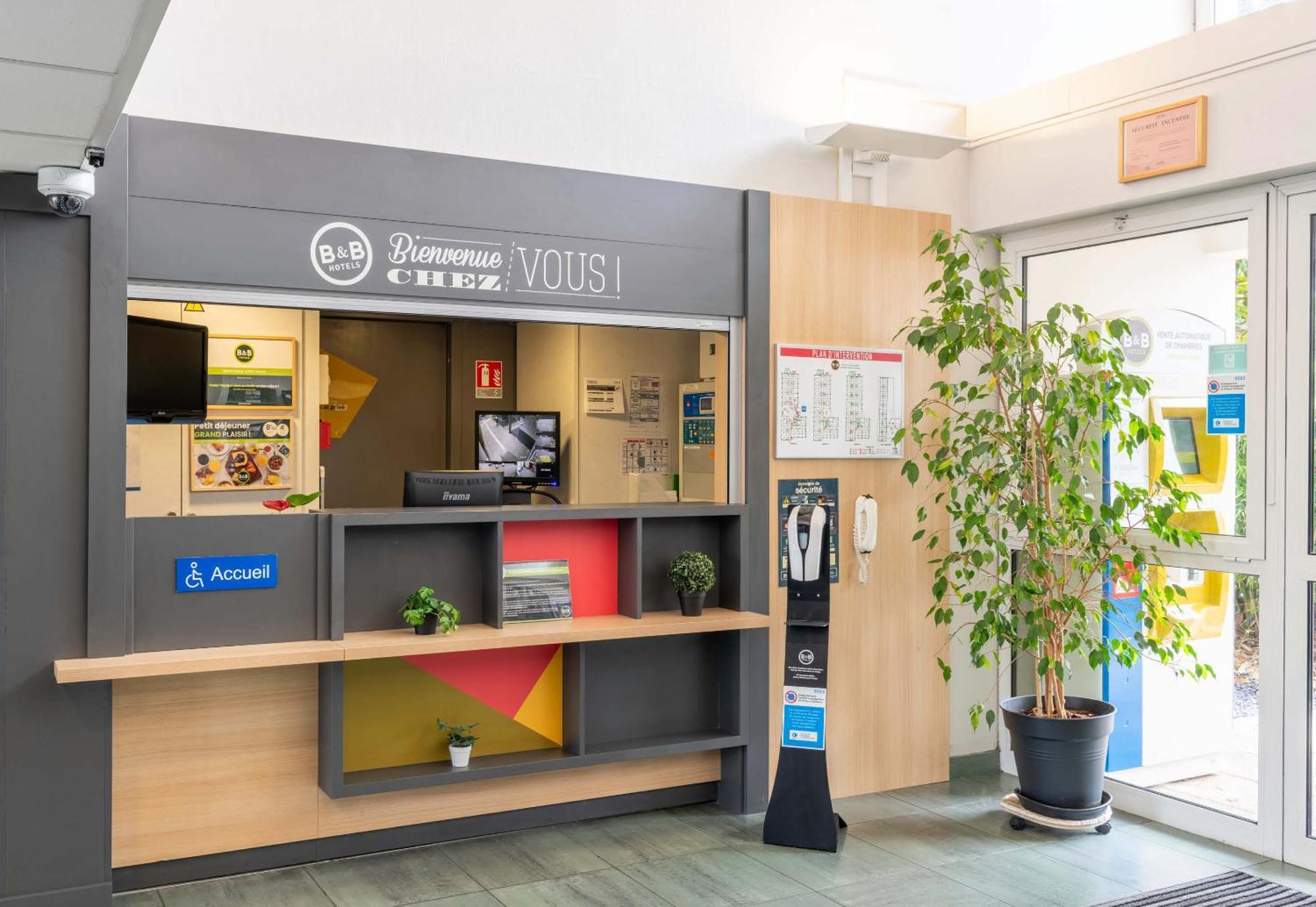 B&B Hotel Beauvais Allonne  Zewnętrze zdjęcie