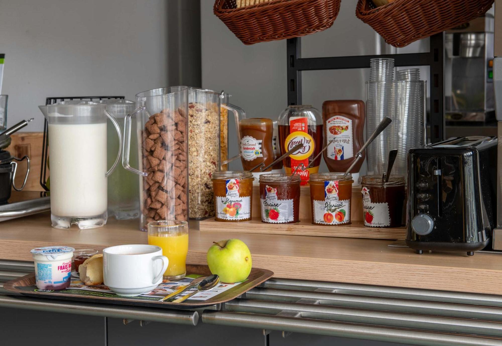 B&B Hotel Beauvais Allonne  Zewnętrze zdjęcie